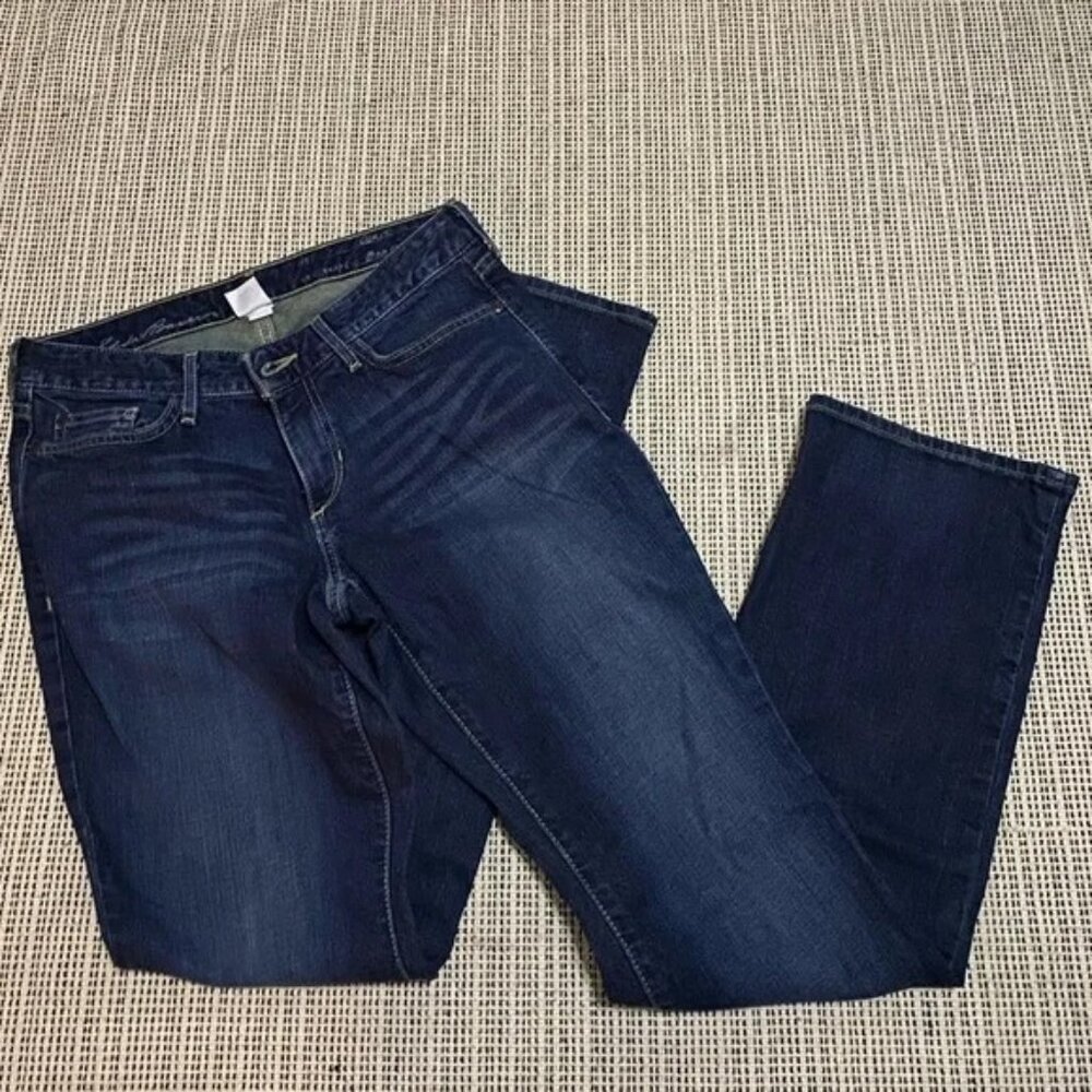 Eddie Bauer Women's Curvy Fit Barely Boot Jeans Size 4